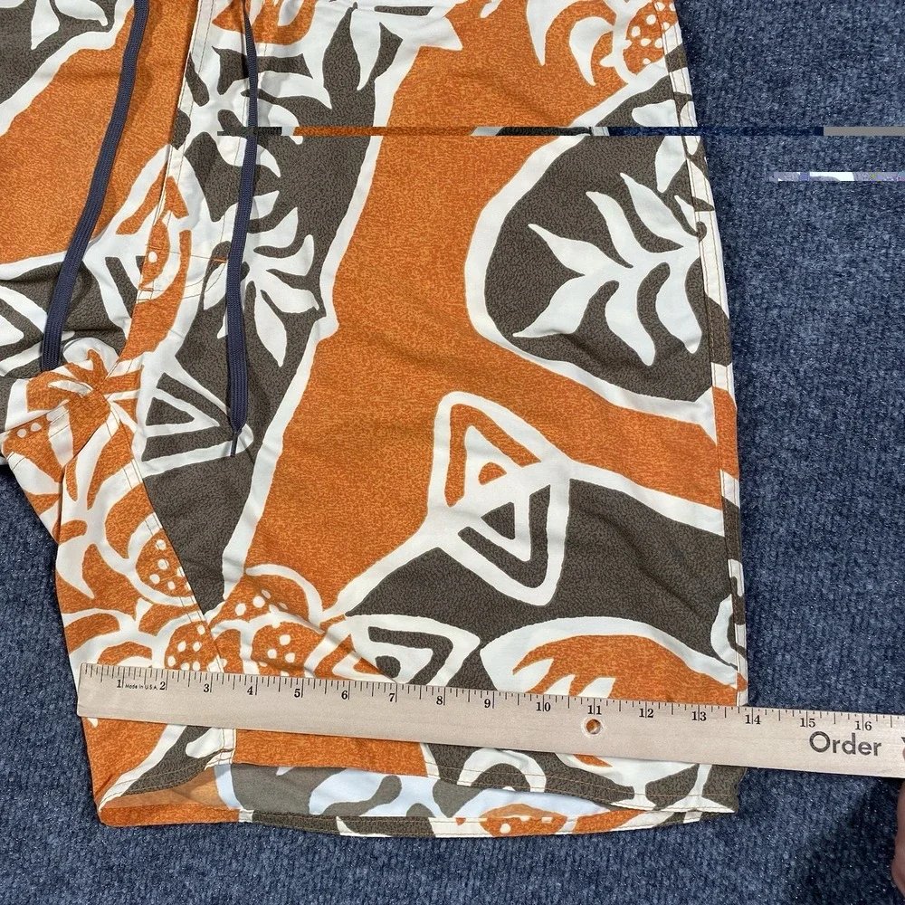 Patagonia Wavefarer Board Shorts Mens Size 35 Geometric Floral Abstract Print - Picture 9 of 10